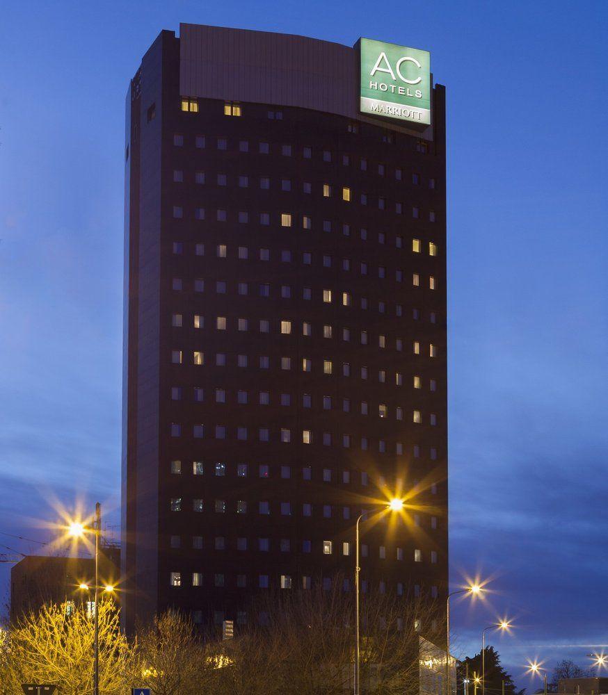 Ac Hotel Milano By Marriott Exterior photo