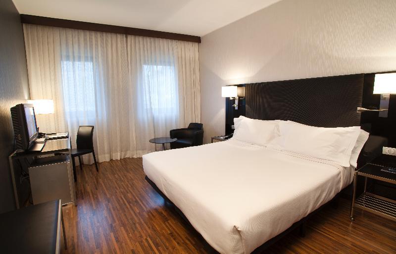 Ac Hotel Milano By Marriott Room photo